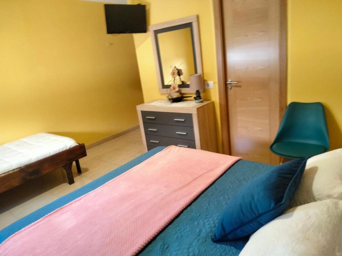 Hostal Nuevo Alonso Bembribe Exteriör bild
