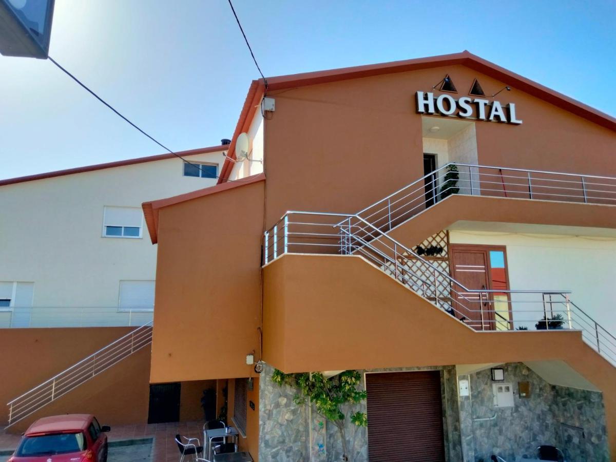 Hostal Nuevo Alonso Bembribe Exteriör bild