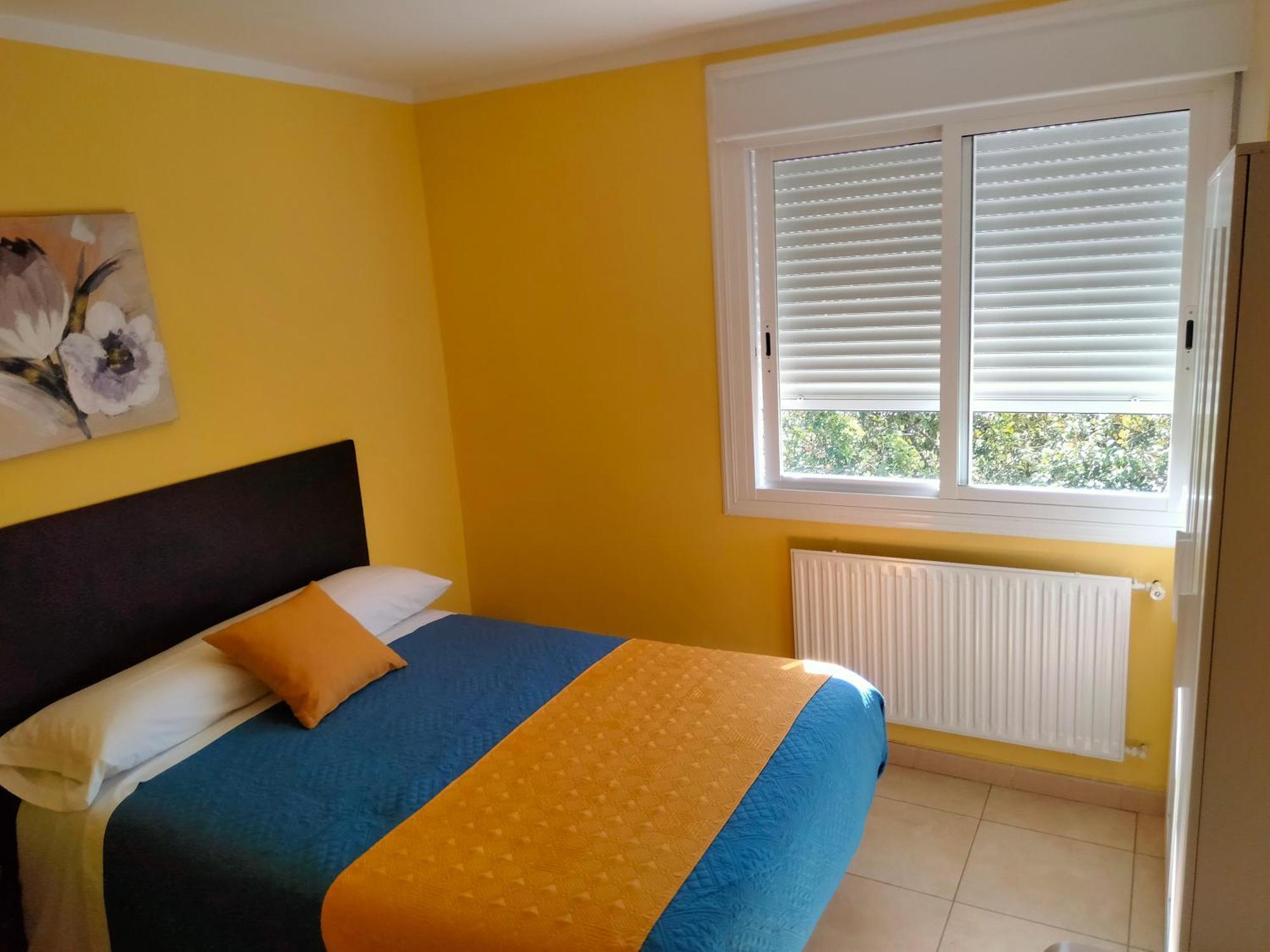 Hostal Nuevo Alonso Bembribe Exteriör bild