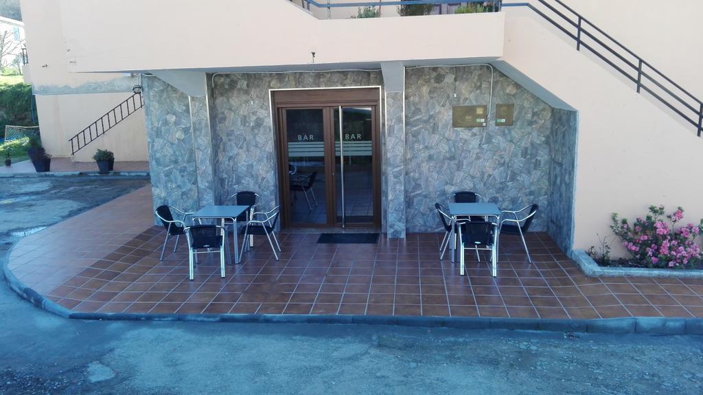 Hostal Nuevo Alonso Bembribe Exteriör bild